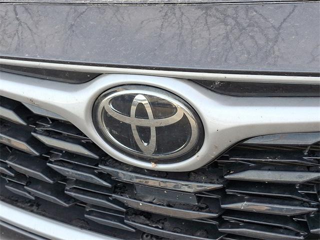 used 2022 Toyota Highlander car, priced at $31,995