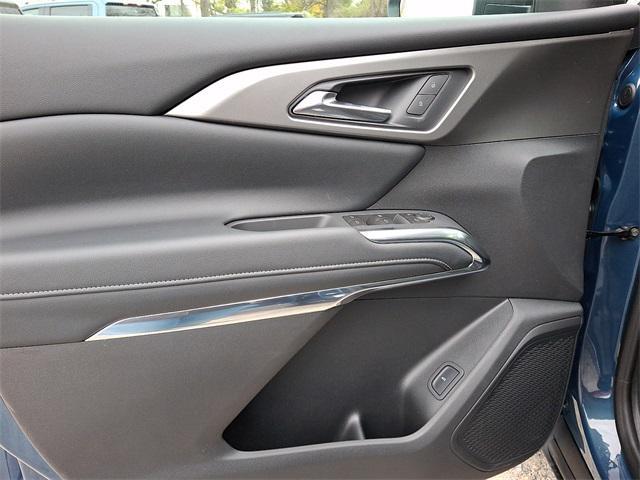 new 2026 Chevrolet Traverse car, priced at $43,120