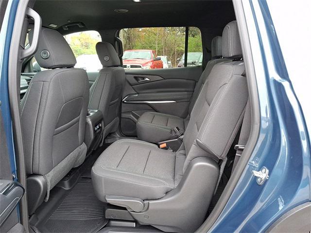 new 2026 Chevrolet Traverse car, priced at $43,120