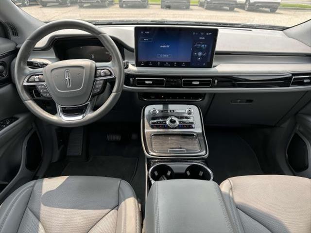 used 2022 Lincoln Nautilus car, priced at $35,053