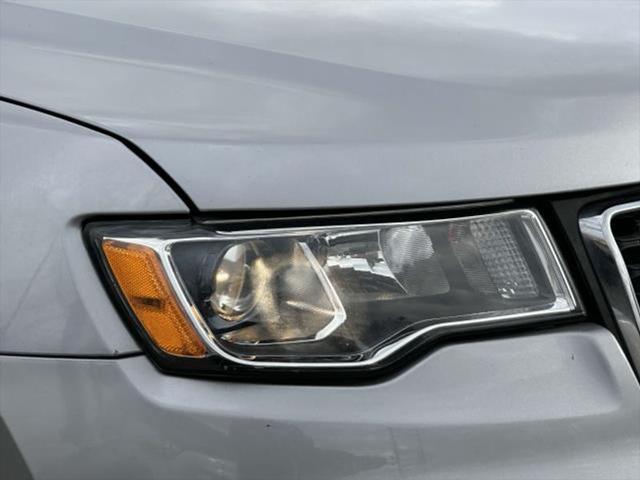 used 2019 Jeep Grand Cherokee car, priced at $17,277