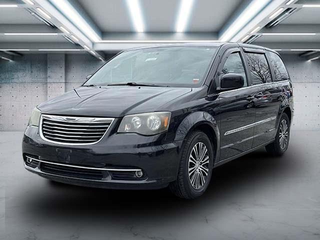 used 2014 Chrysler Town & Country car, priced at $8,985