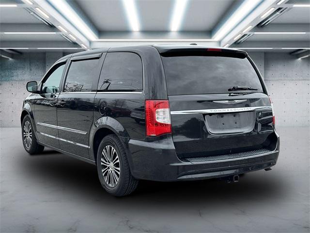 used 2014 Chrysler Town & Country car, priced at $8,845