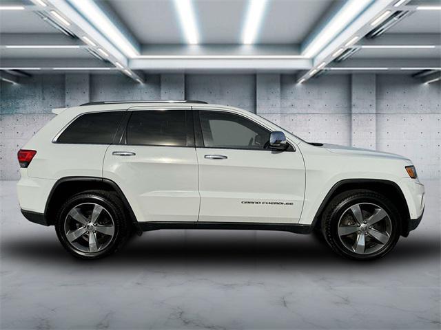 used 2015 Jeep Grand Cherokee car, priced at $12,022