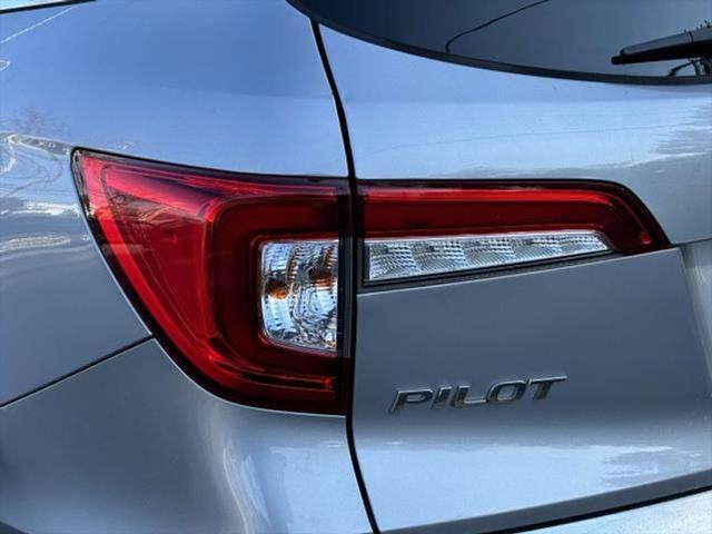 used 2019 Honda Pilot car, priced at $18,555