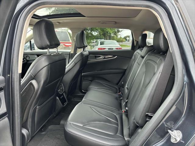 used 2021 Lincoln Nautilus car, priced at $28,999
