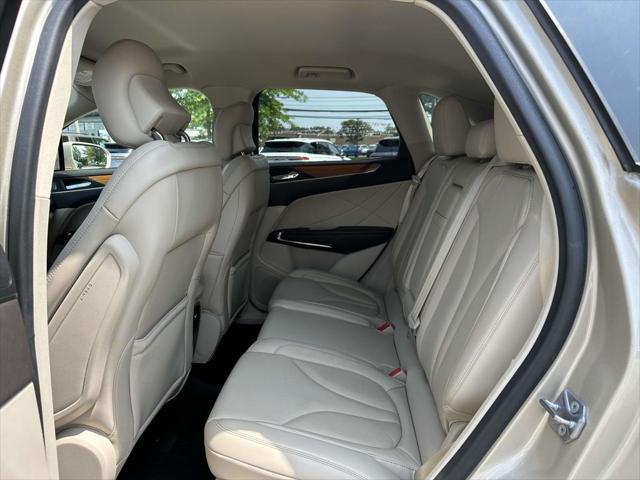 used 2017 Lincoln MKC car