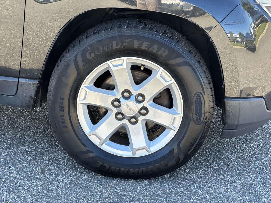 used 2015 GMC Acadia car, priced at $7,792