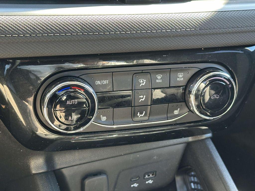 used 2024 Chevrolet TrailBlazer car, priced at $21,455