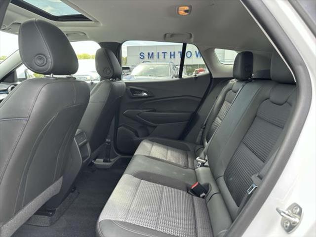 used 2025 Chevrolet Trax car