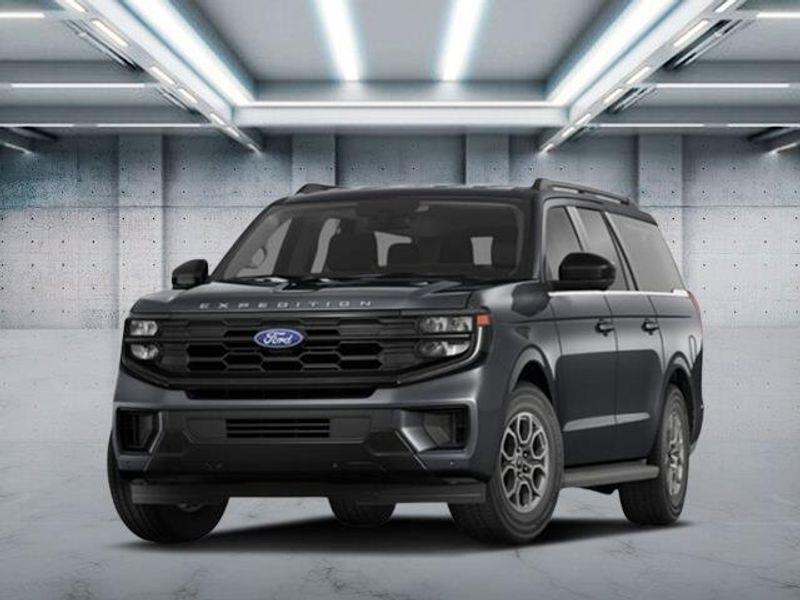 new 2025 Ford Expedition Max car, priced at $76,100
