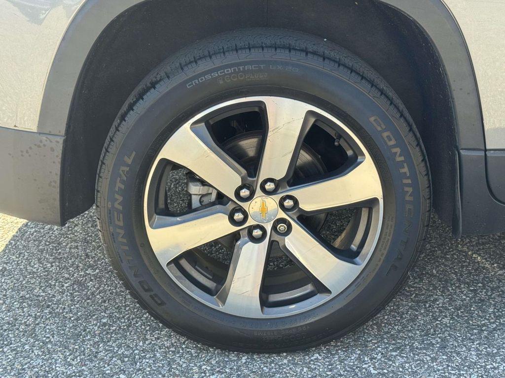 used 2020 Chevrolet Traverse car, priced at $21,595