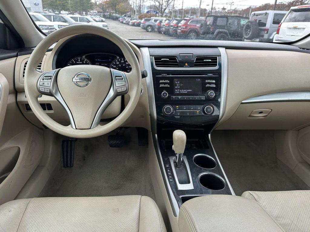used 2014 Nissan Altima car