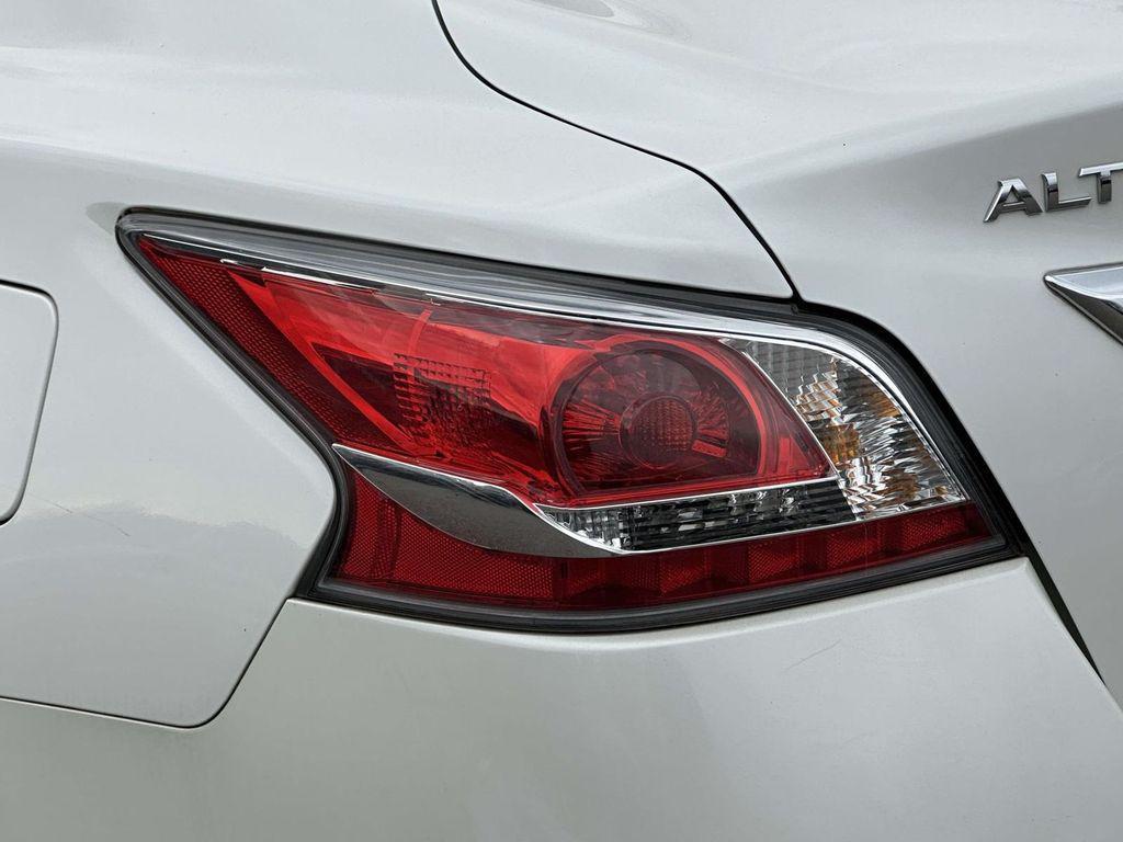 used 2014 Nissan Altima car