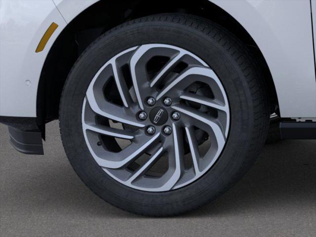 new 2025 Lincoln Navigator car, priced at $109,615