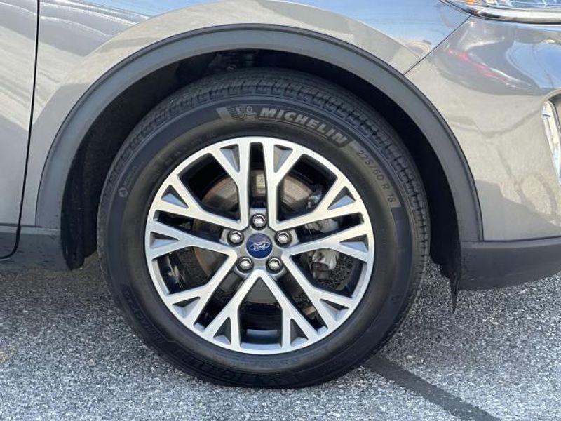 used 2022 Ford Escape car, priced at $19,995