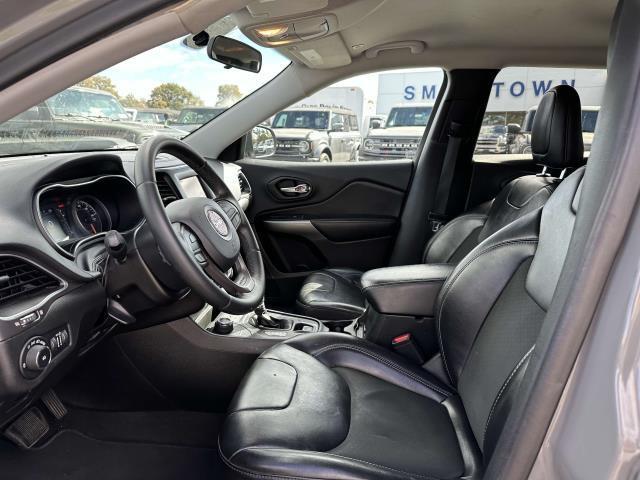 used 2019 Jeep Cherokee car, priced at $13,245