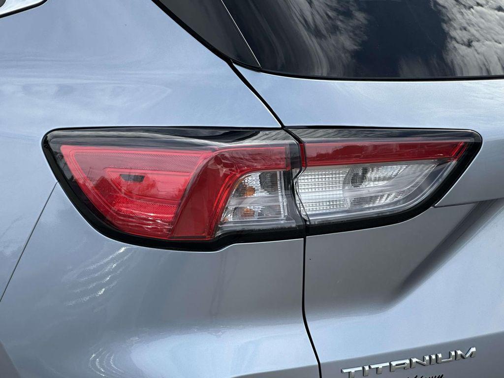 used 2022 Ford Escape car, priced at $25,994