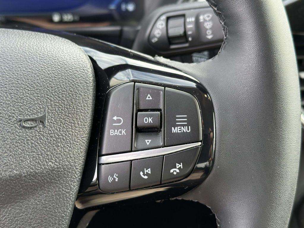 used 2022 Ford Escape car, priced at $25,994