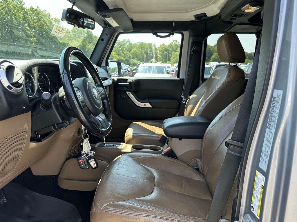 used 2015 Jeep Wrangler Unlimited car, priced at $17,495