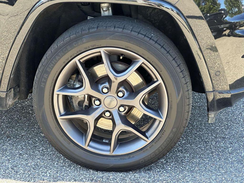used 2021 Jeep Grand Cherokee car, priced at $22,555