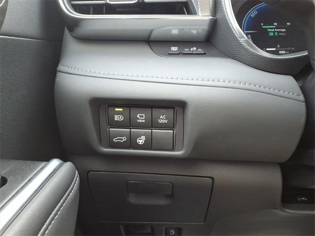 used 2025 Toyota Highlander Hybrid car, priced at $54,500