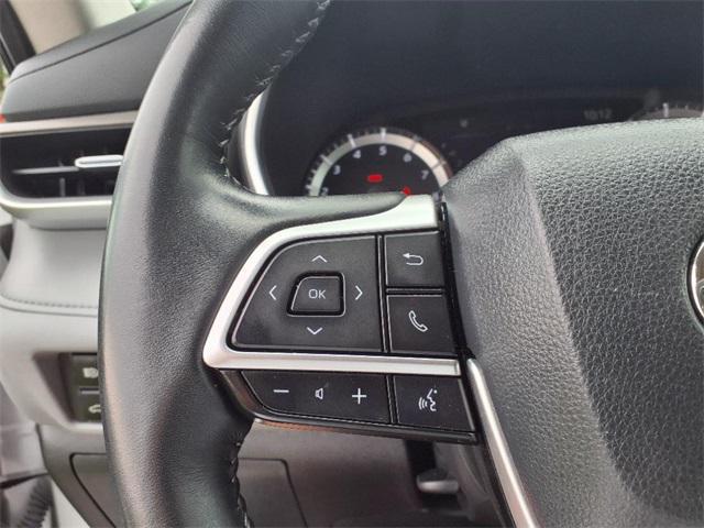 used 2023 Toyota Highlander car, priced at $39,500