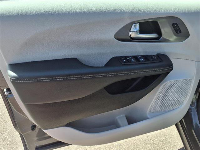 used 2023 Chrysler Pacifica car, priced at $23,500
