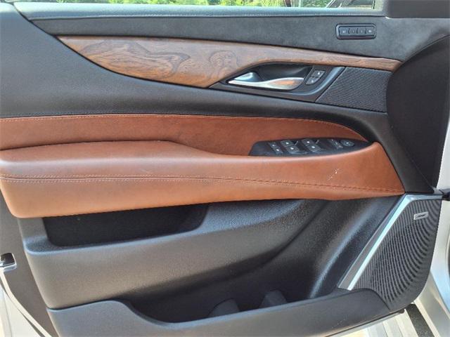 used 2019 Cadillac Escalade ESV car, priced at $31,000