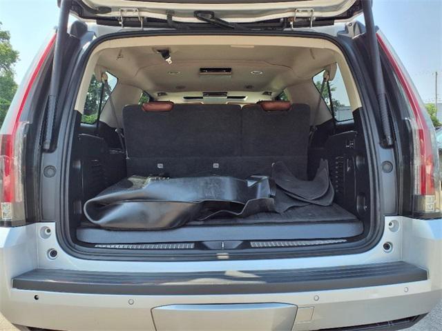 used 2019 Cadillac Escalade ESV car, priced at $31,000