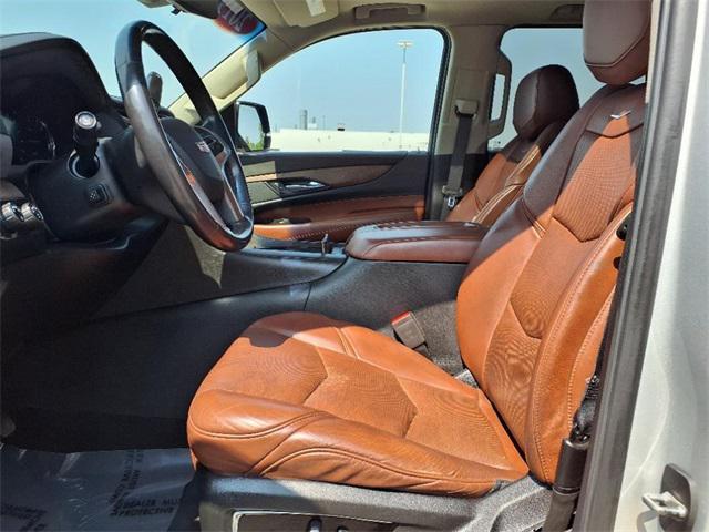 used 2019 Cadillac Escalade ESV car, priced at $31,000