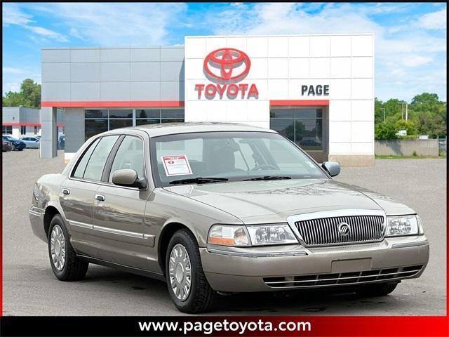 used 2003 Mercury Grand Marquis car, priced at $2,990