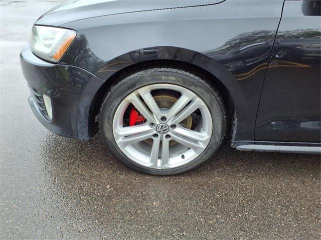 used 2015 Volkswagen Jetta car, priced at $8,000
