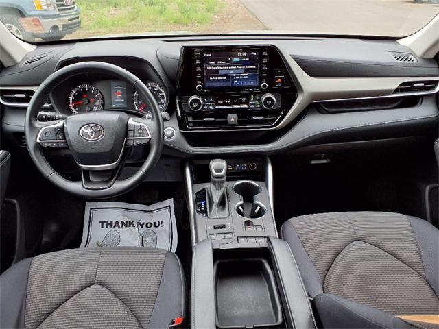 used 2022 Toyota Highlander car, priced at $38,000