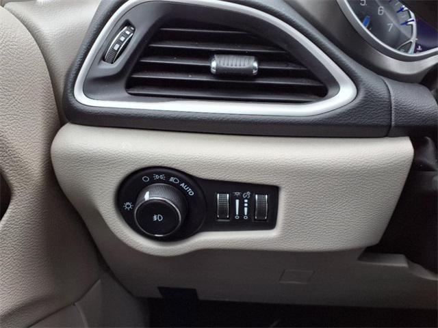 used 2023 Chrysler Pacifica car, priced at $24,000