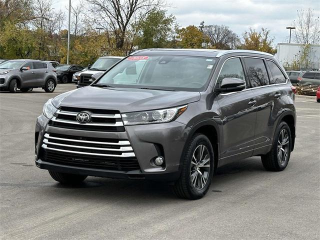 used 2018 Toyota Highlander car, priced at $26,500