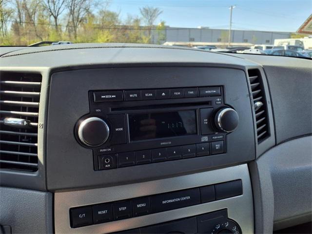 used 2007 Jeep Grand Cherokee car, priced at $3,490