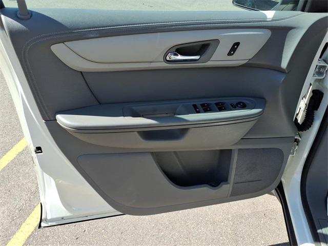 used 2014 Chevrolet Traverse car, priced at $5,590
