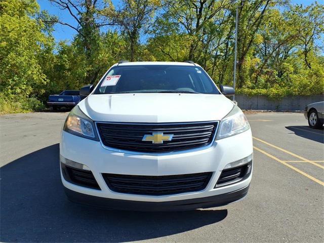 used 2014 Chevrolet Traverse car, priced at $5,590