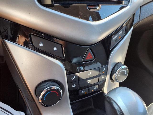 used 2014 Chevrolet Cruze car, priced at $5,550