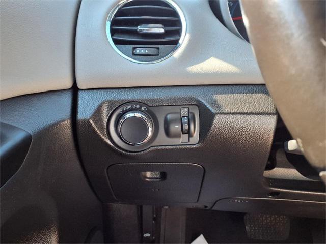 used 2014 Chevrolet Cruze car, priced at $5,550