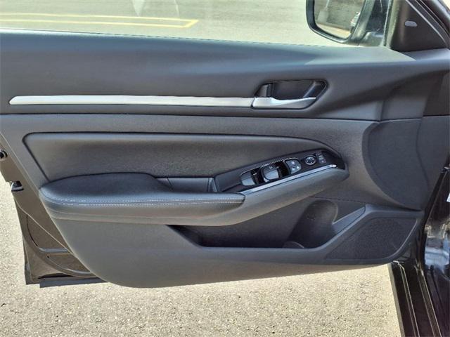 used 2023 Nissan Altima car, priced at $21,000