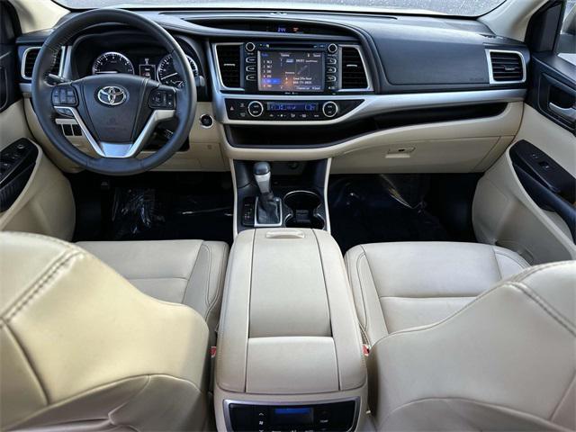 used 2015 Toyota Highlander car, priced at $17,500