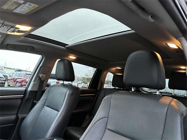 used 2016 Toyota Highlander car, priced at $21,500