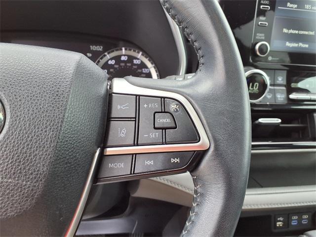 used 2022 Toyota Highlander car, priced at $33,000