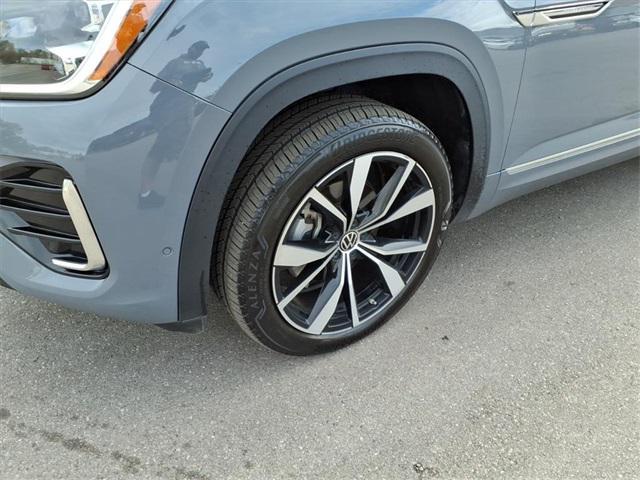used 2024 Volkswagen Atlas Cross Sport car, priced at $34,000