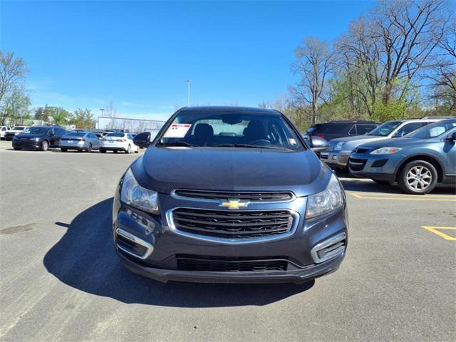 used 2015 Chevrolet Cruze car, priced at $6,490