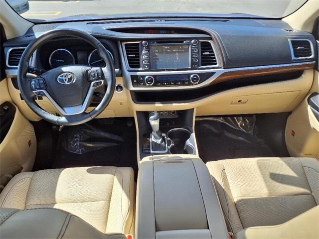 used 2019 Toyota Highlander car, priced at $22,000