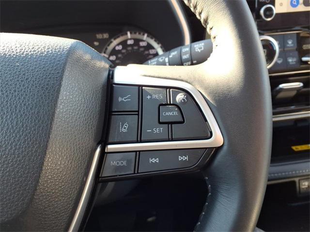 used 2023 Toyota Highlander car, priced at $39,000