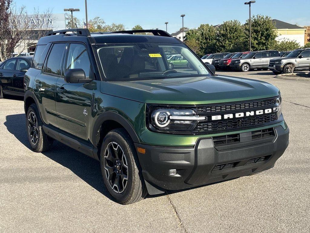 new 2025 Ford Bronco Sport car, priced at $37,687